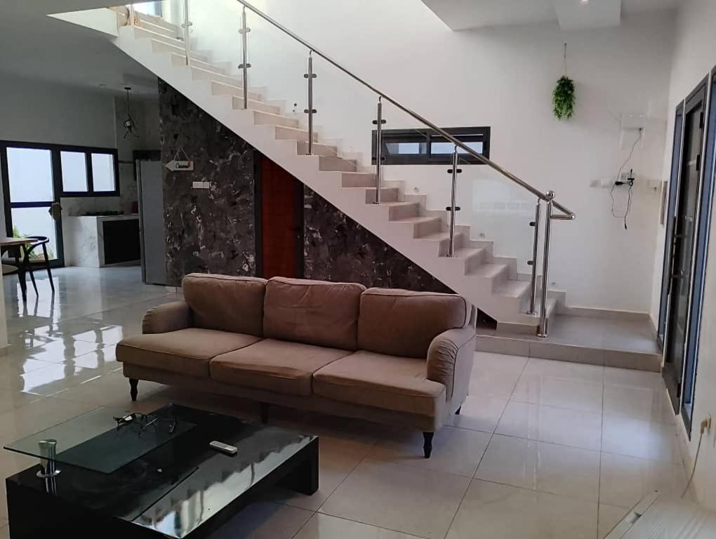 Grace House Jacuzzi Bed & Breakfast ซาลี ปอร์ตูดัล ภายนอก รูปภาพ